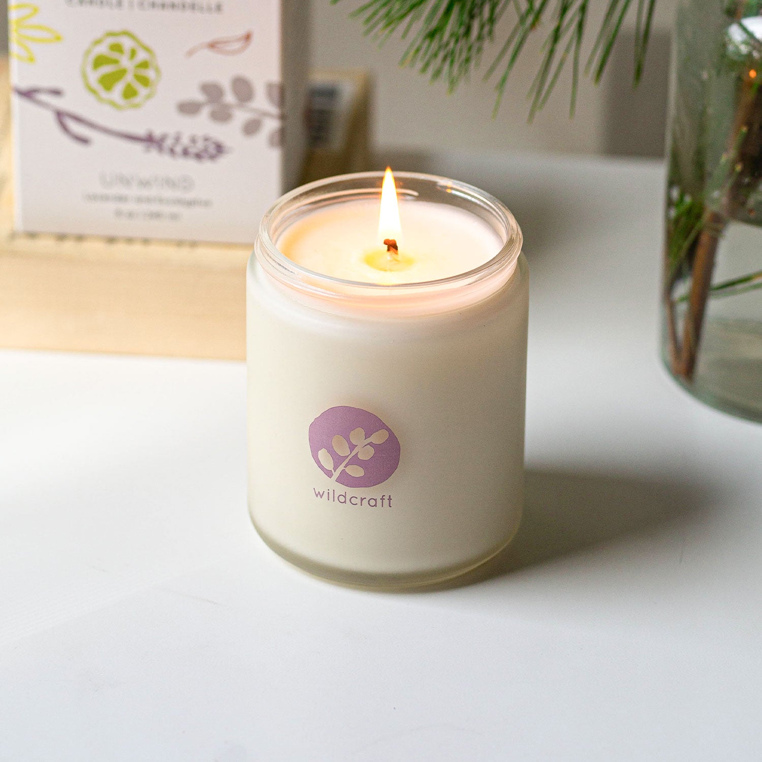 products/unwind-candle-2.jpg
